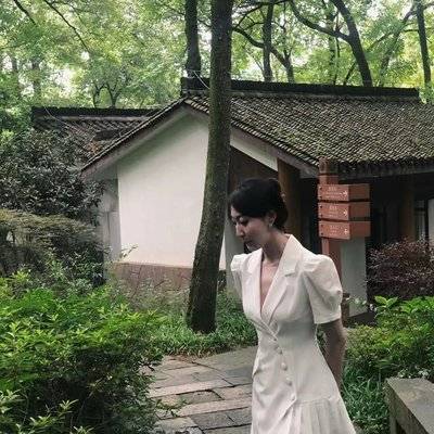 宝丽来模特