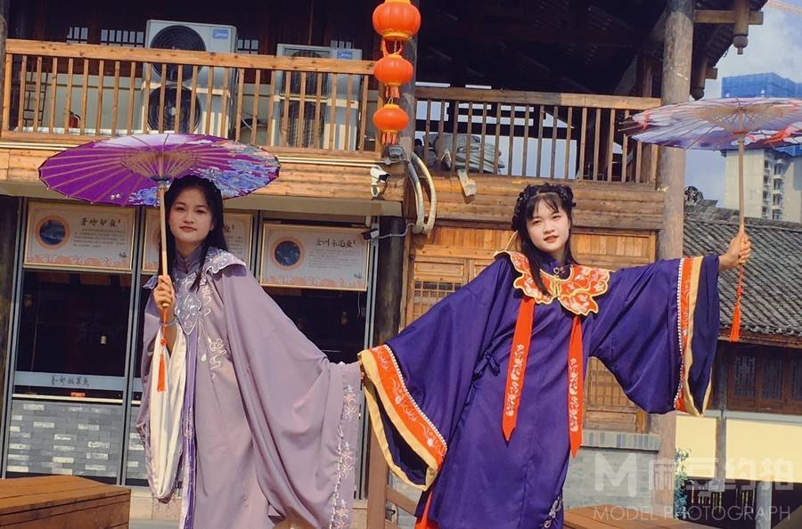 汉服模特
