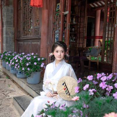 汉服模特