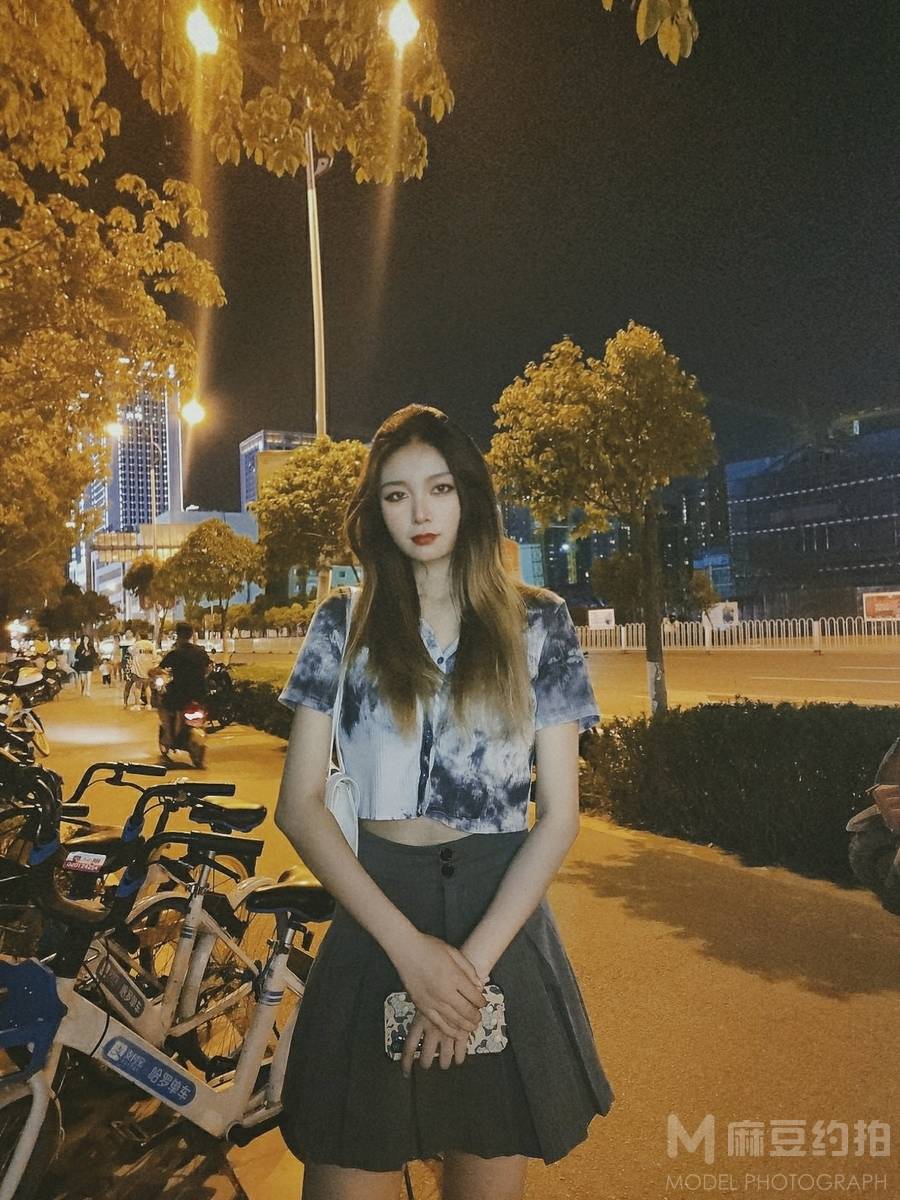 夜景模特