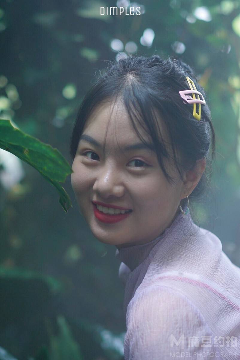 情绪模特