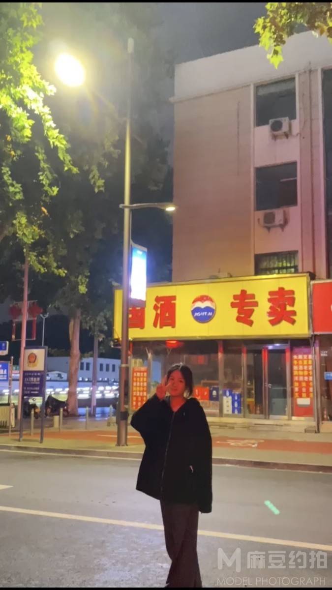夜景模特