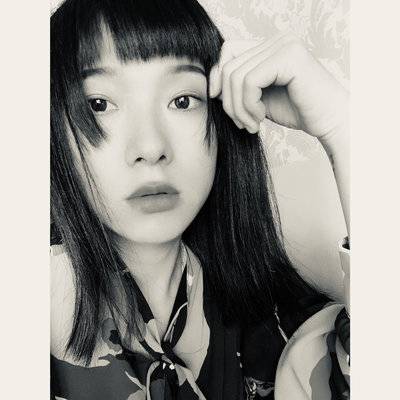 黑白模特