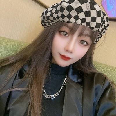 黑白模特