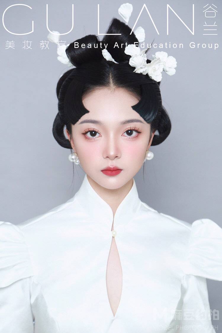 纪实模特
