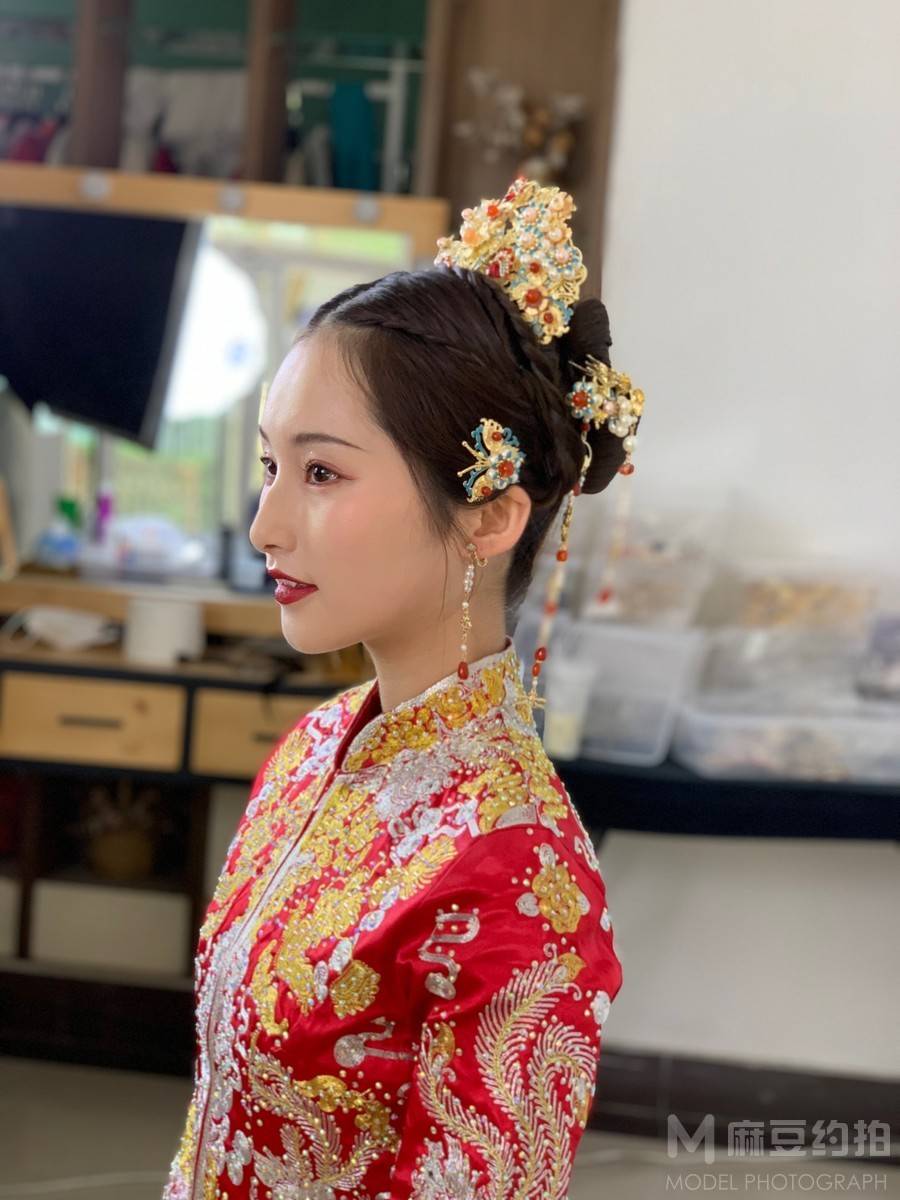 妆容模特