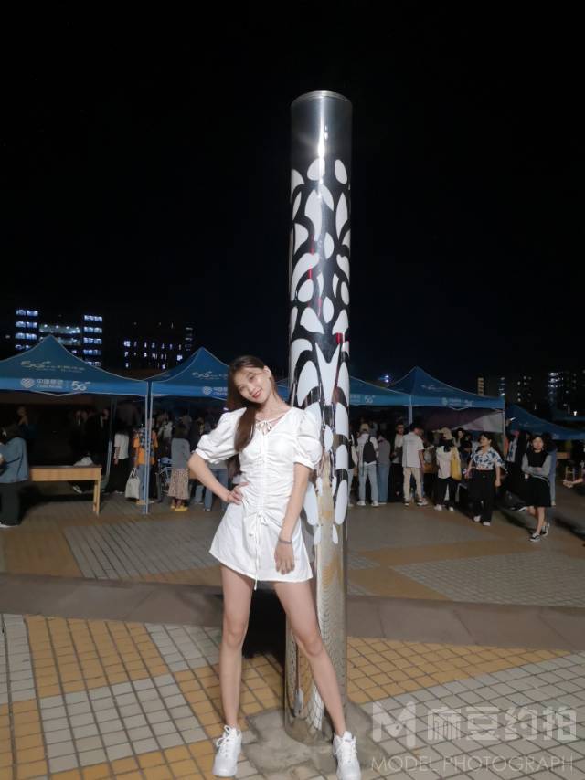 夜景模特