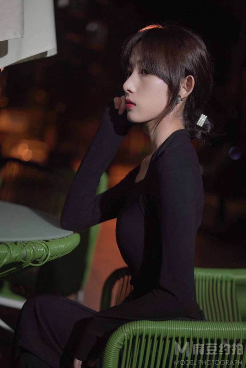 夜景模特