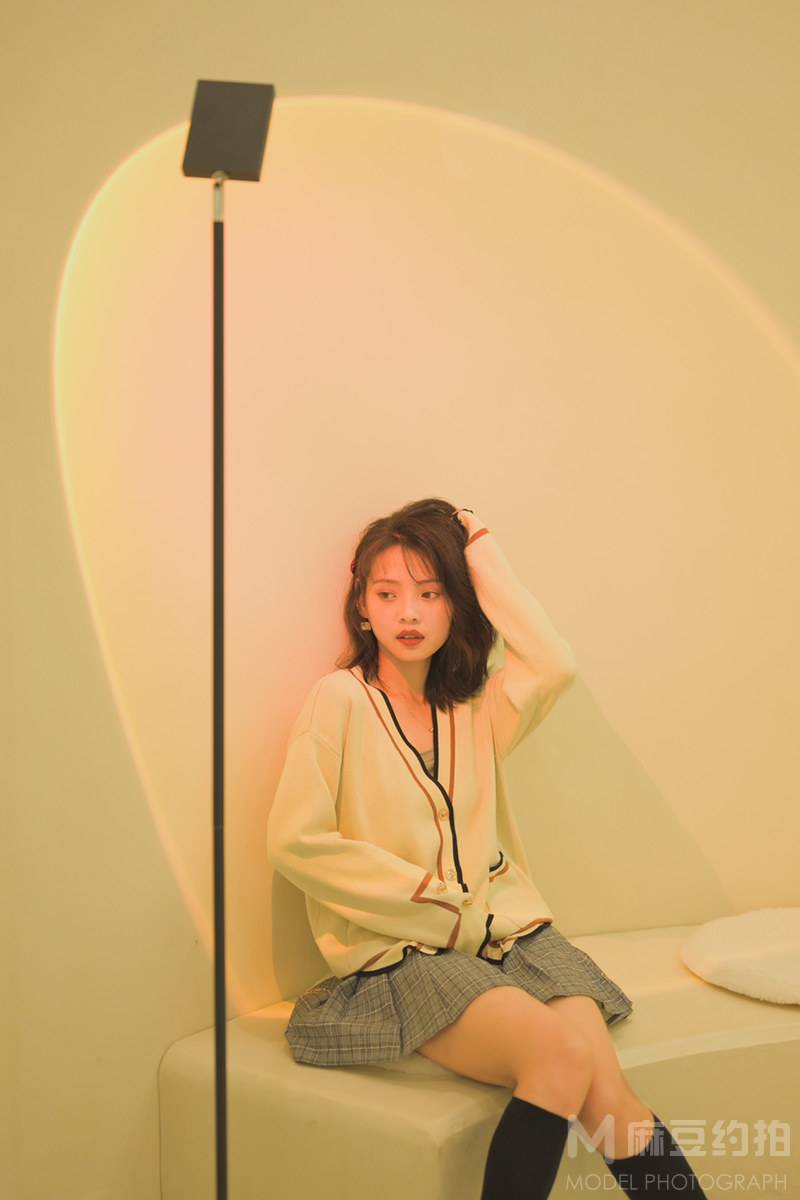 情绪模特