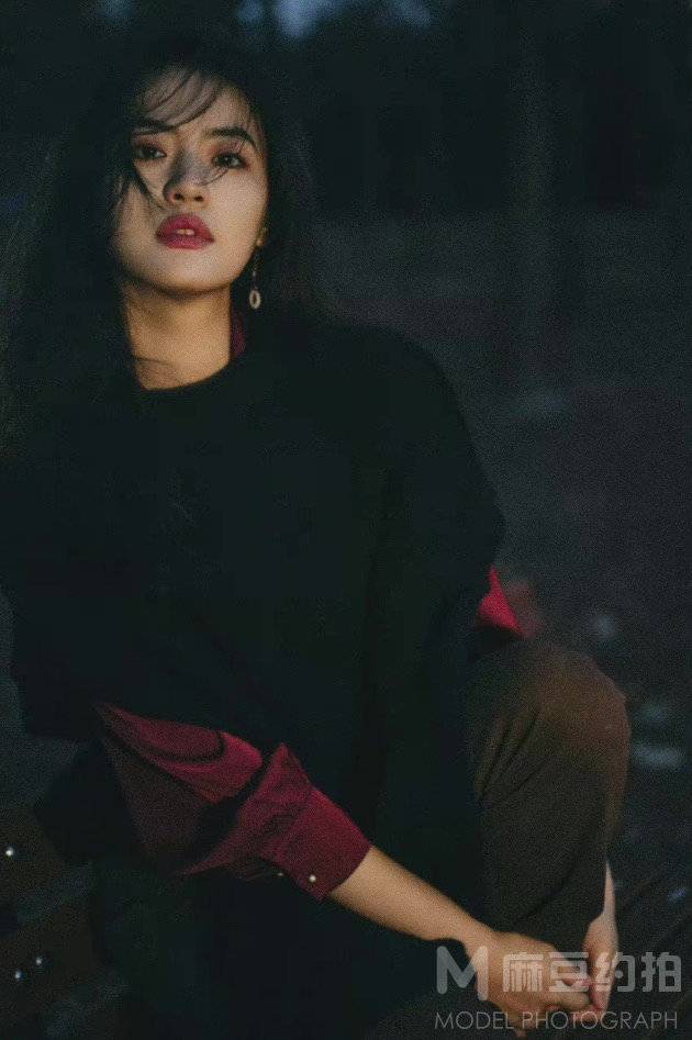 情绪模特