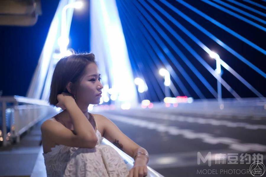 夜景模特