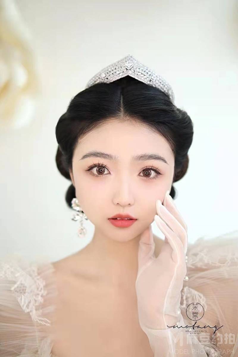 妆容模特