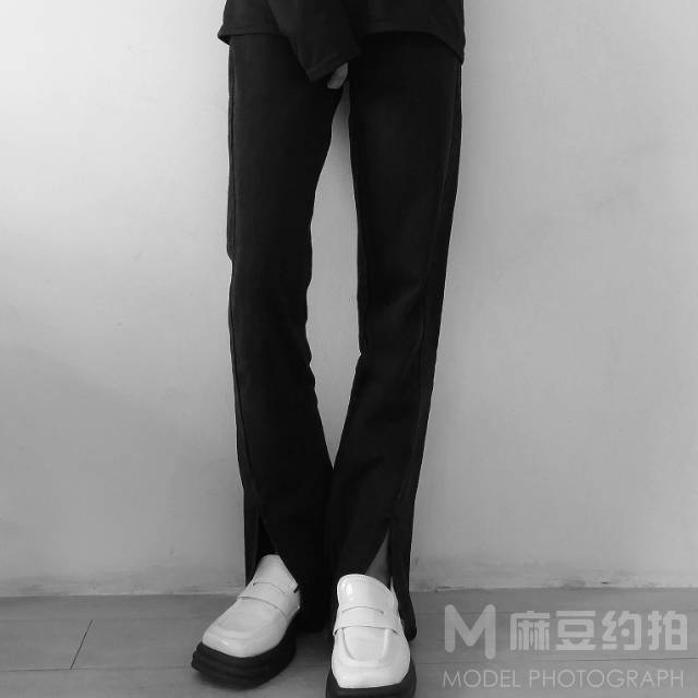 黑白模特