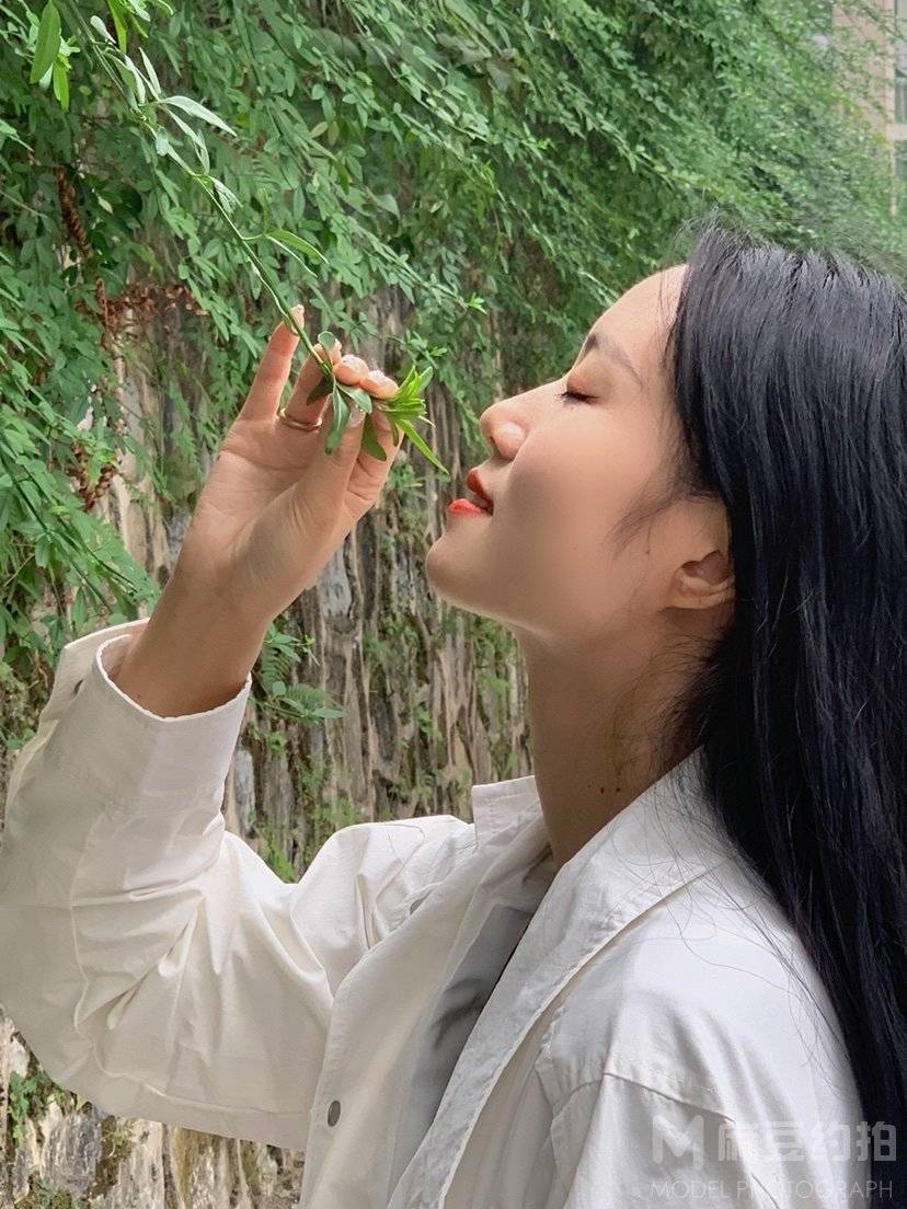 清新模特