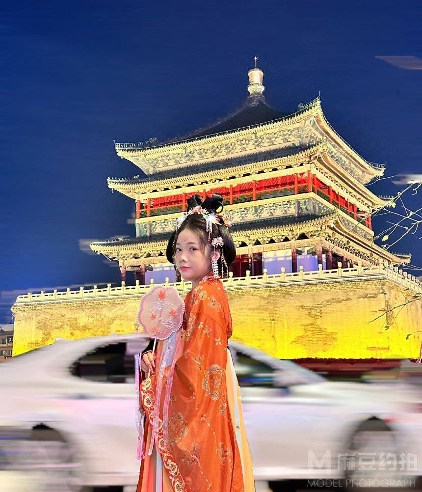 汉服模特