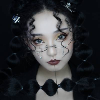 暗黑模特
