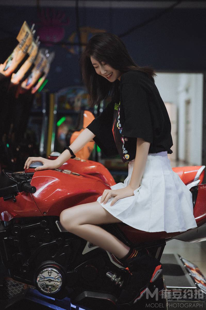 胶片模特