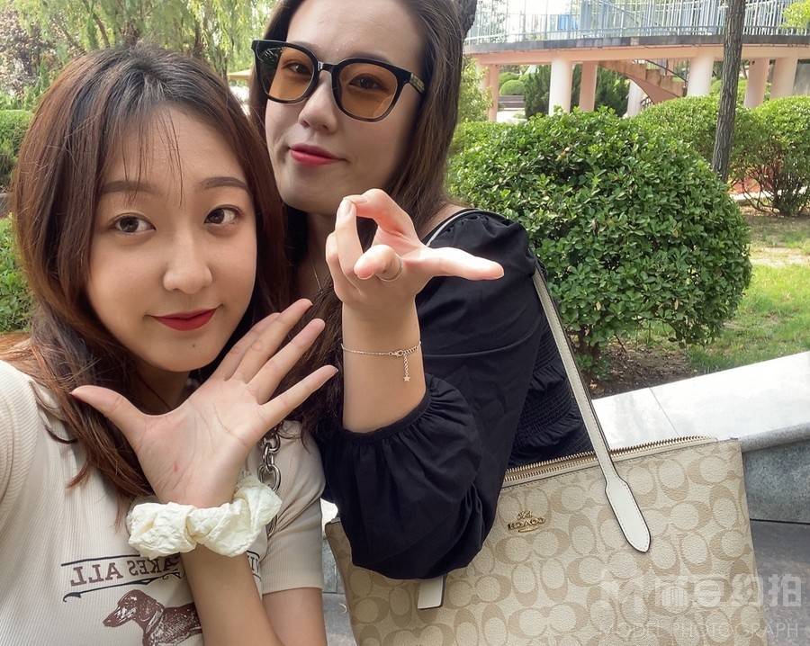 宝丽来模特