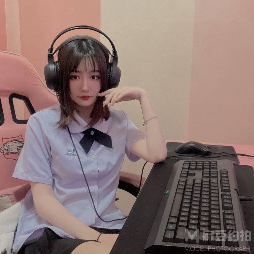 校园模特