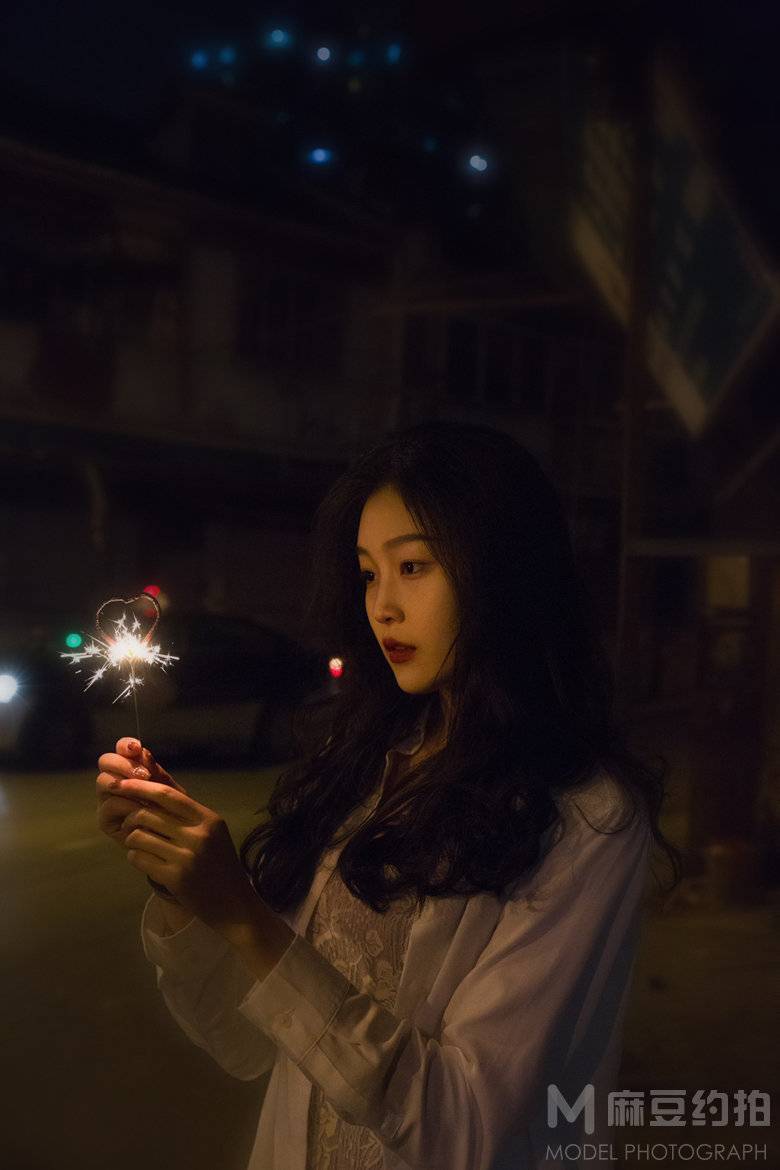 夜景模特