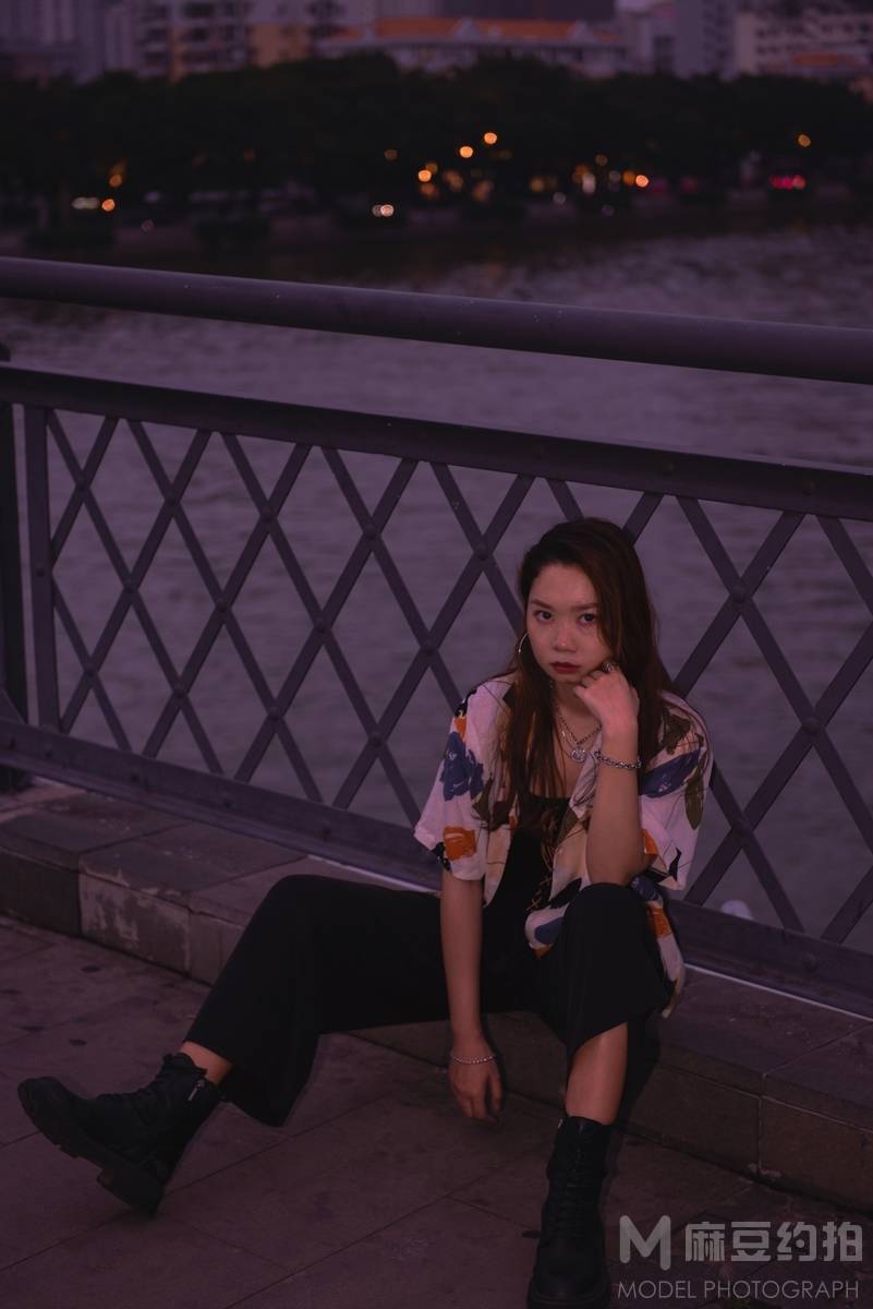 夜景模特
