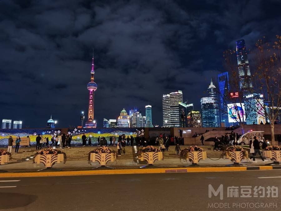 夜景模特