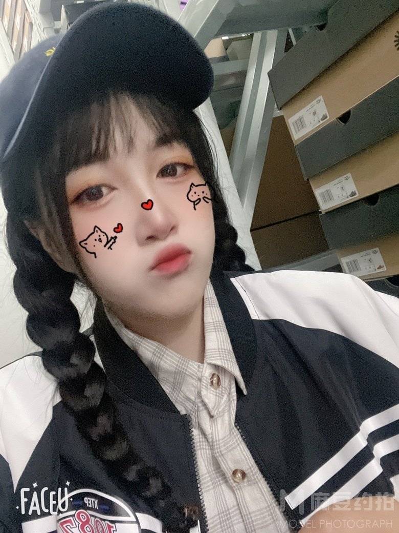 妆容模特