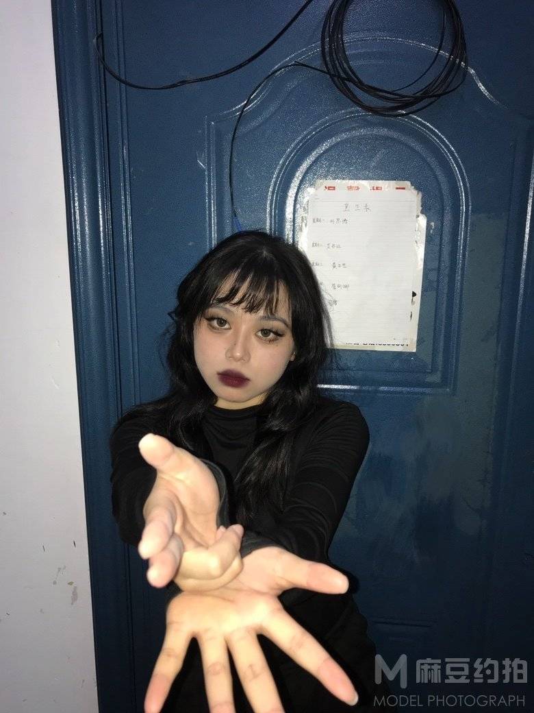 妆容模特