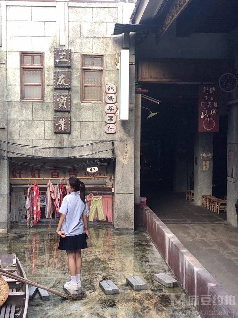 校园模特