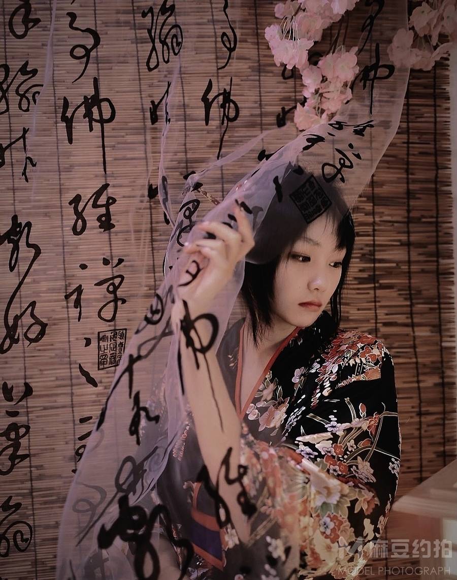 民国模特