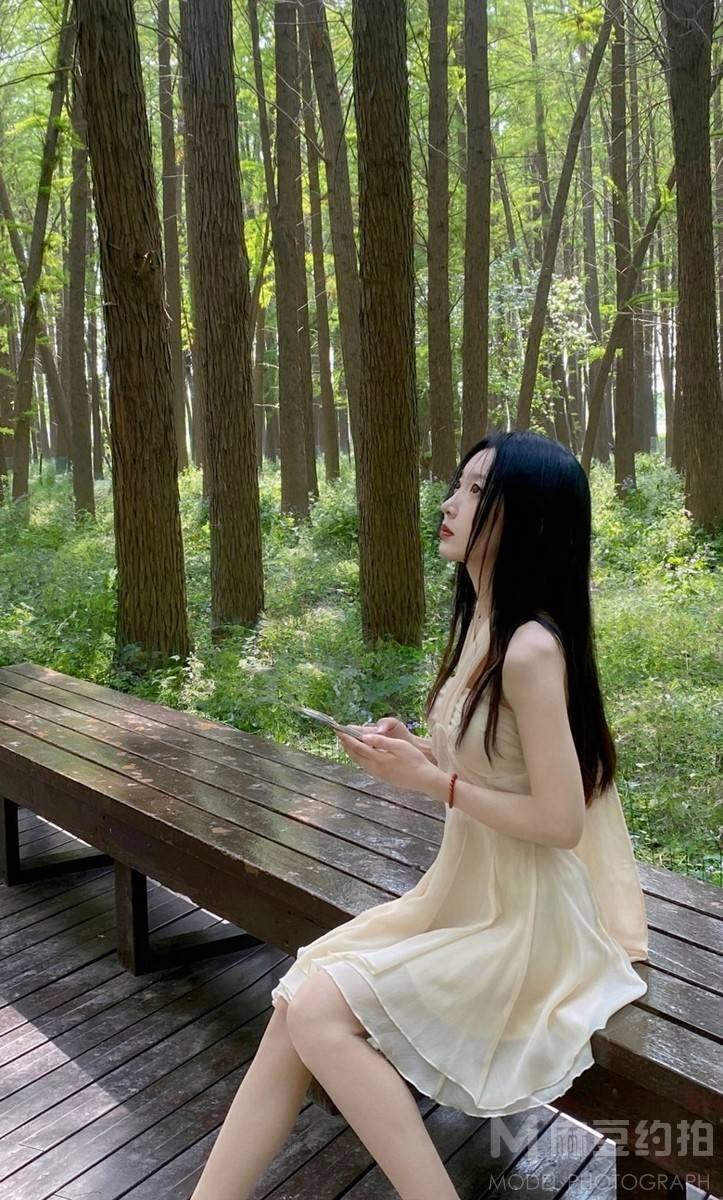 清新模特