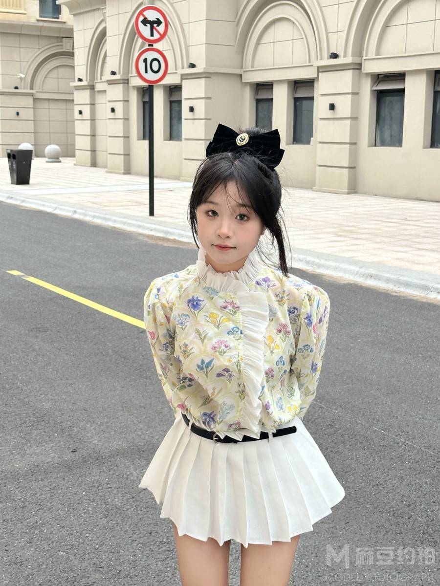 校园模特