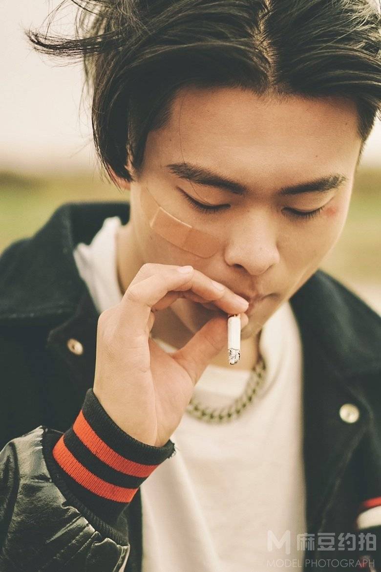 情绪模特
