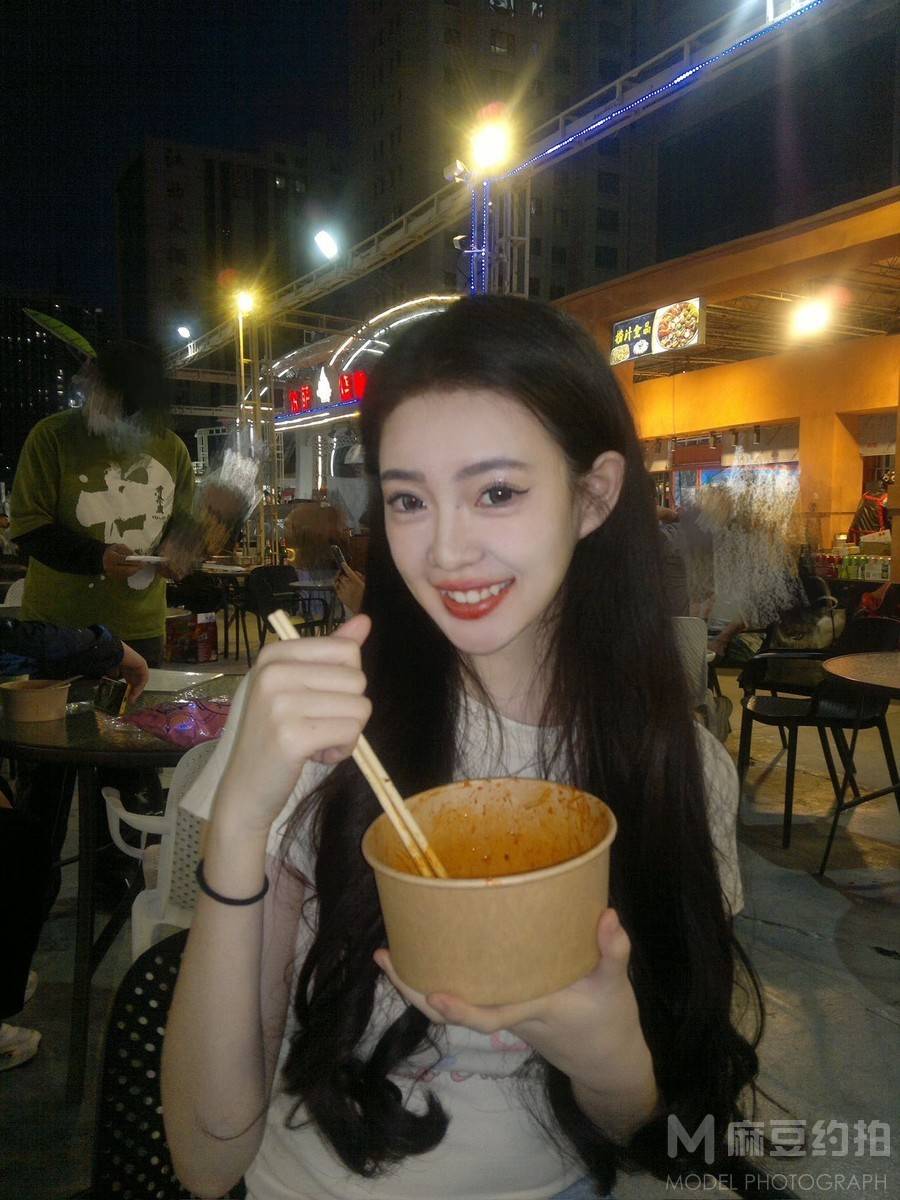 夜景模特