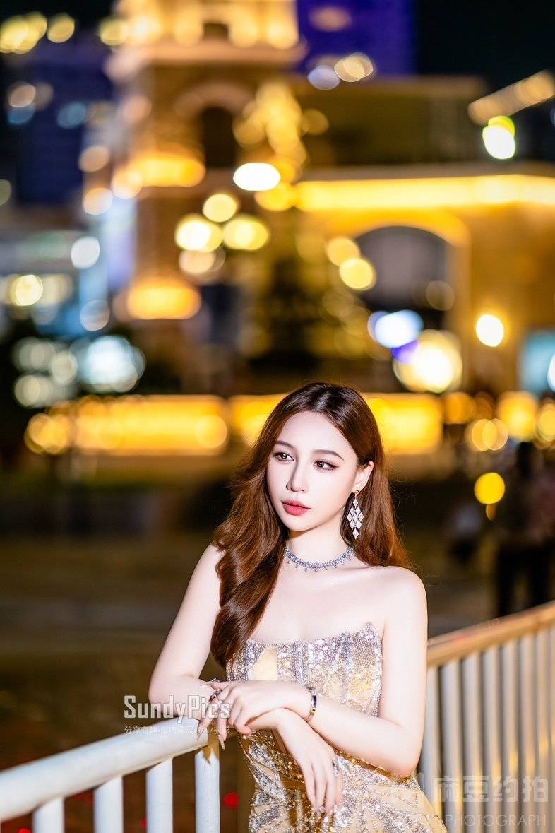 夜景模特