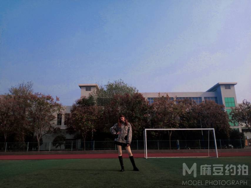 校园模特
