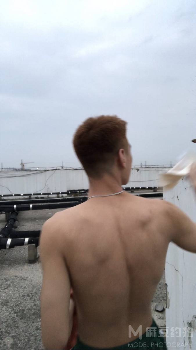 黑白模特