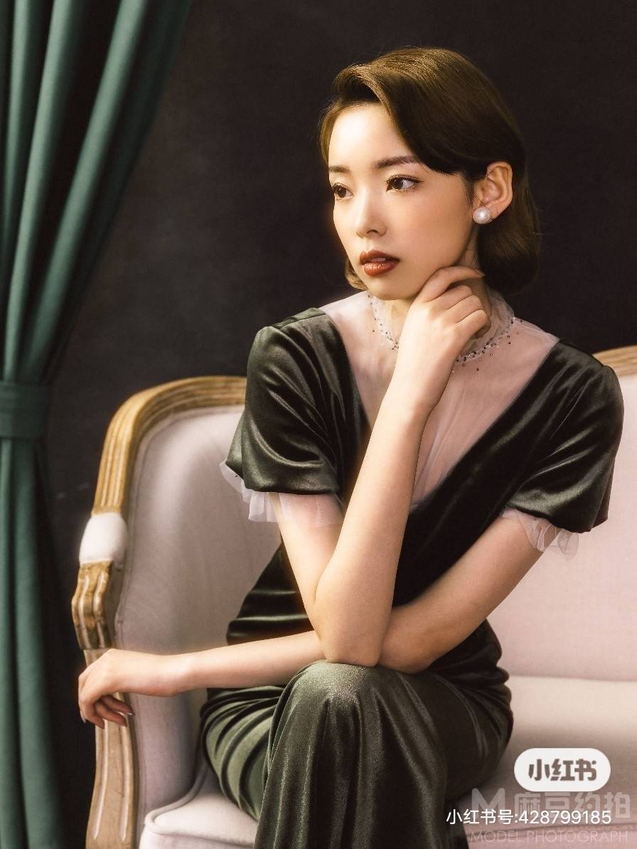 宝丽来模特