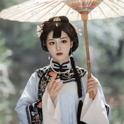 汉服模特