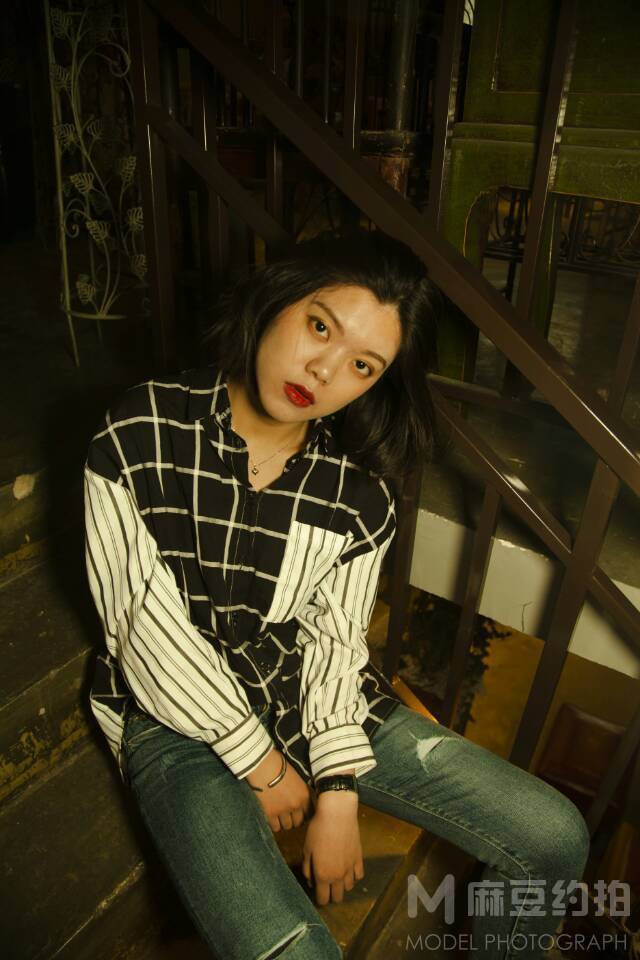 情绪模特