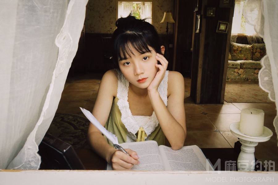 胶片模特