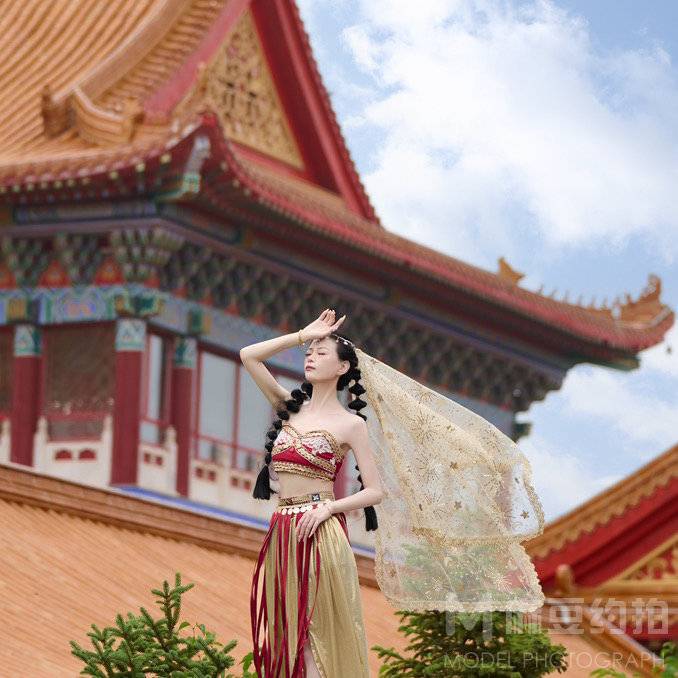 妆容模特