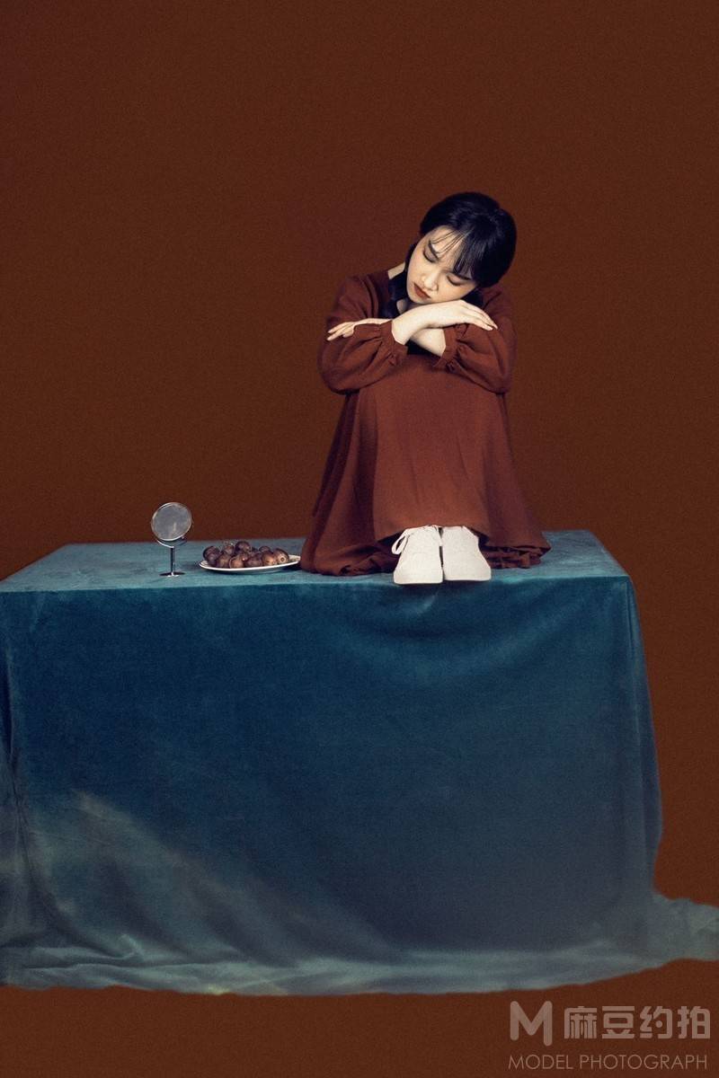 情绪模特