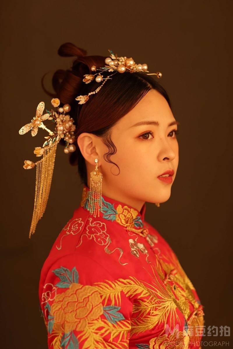妆容模特