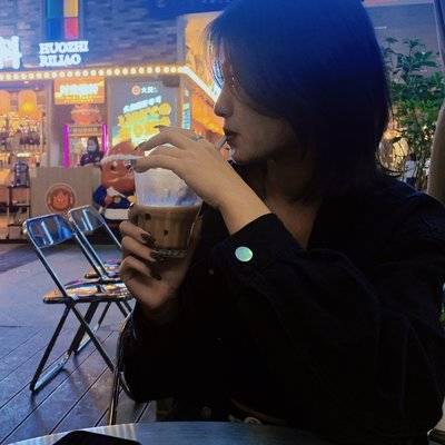 黑白模特