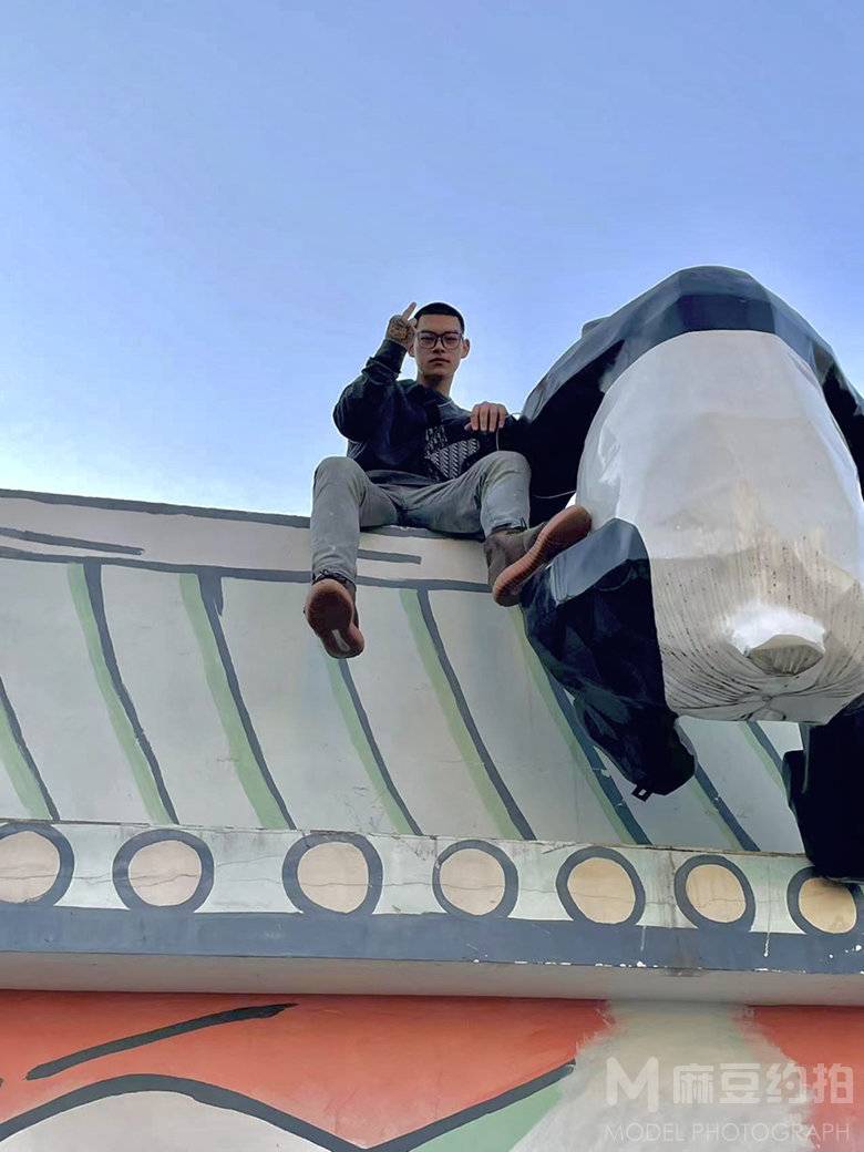黑白模特