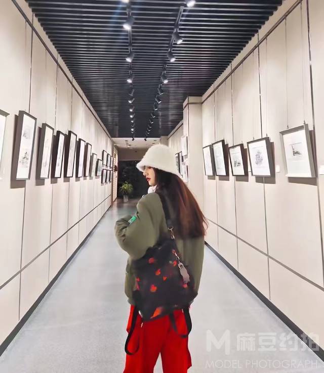 校园模特