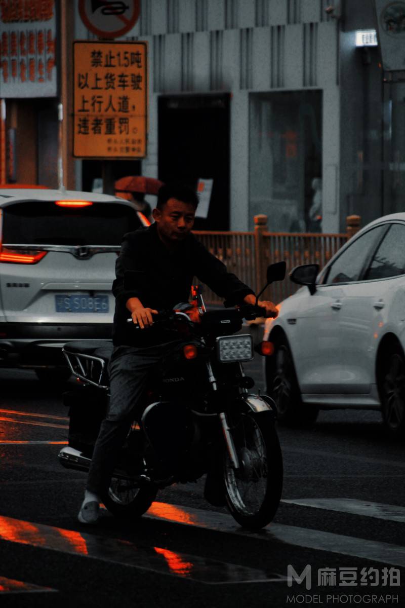 纪实模特