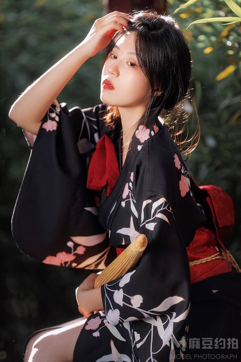 纪实模特