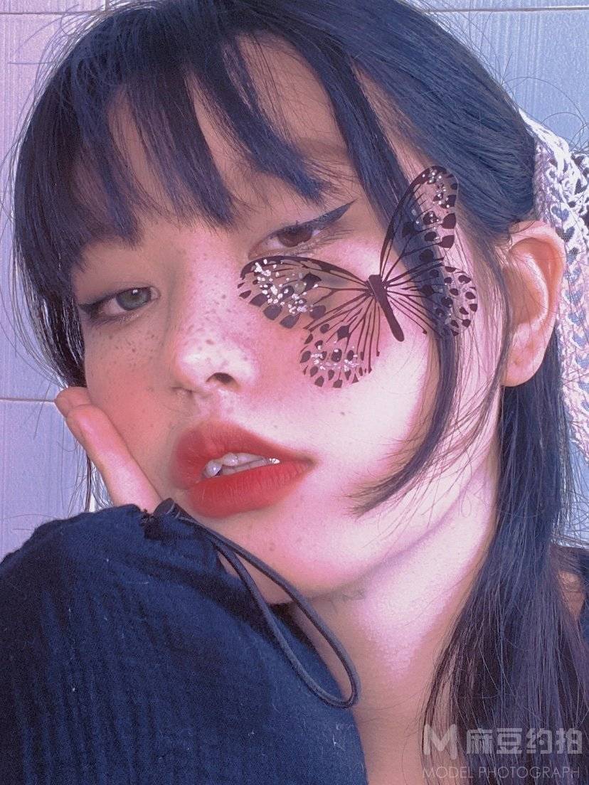 妆容模特